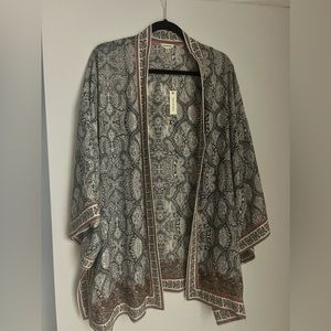 Max Studios, size 2x brand new. Kimono style jacket